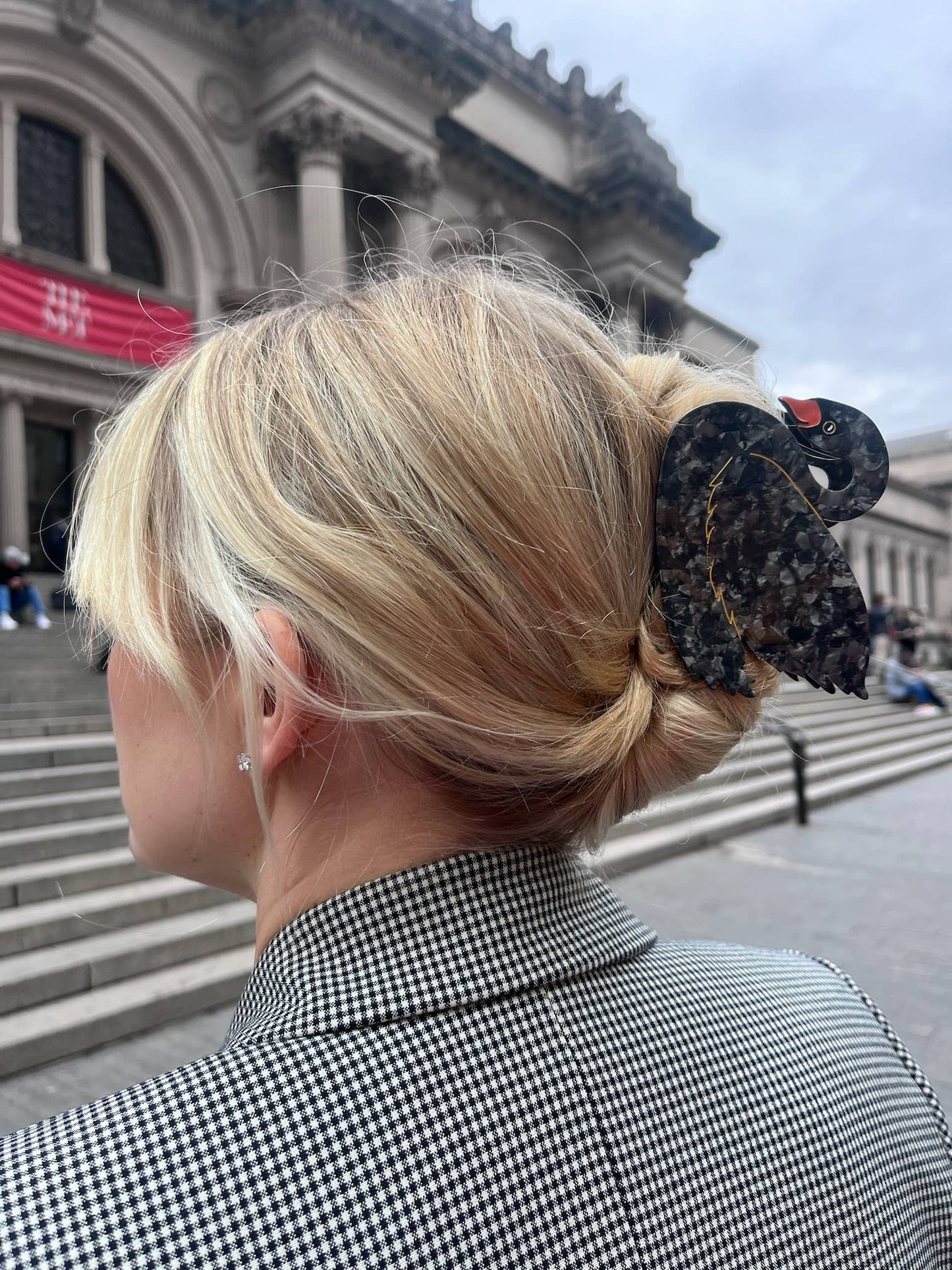 Hand-painted Swan Bird Claw Hair Clip | Eco-Friendly: Black
