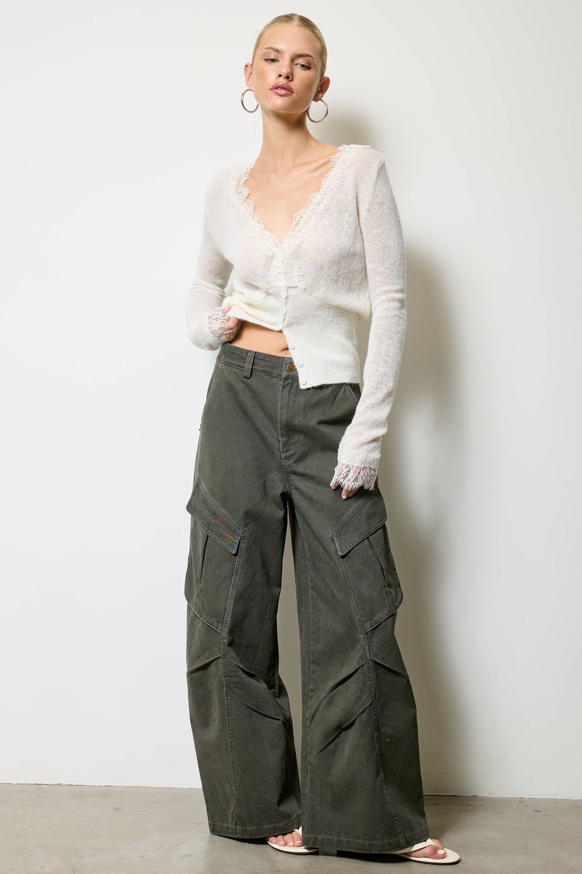 Wide Leg Twill Cargo Pants in Jasper