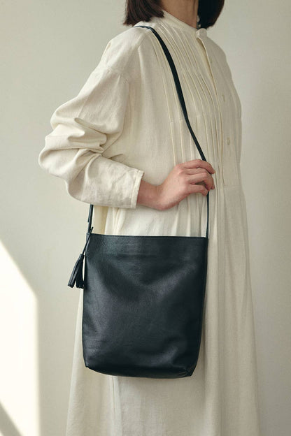 Noir Shoulder Bag