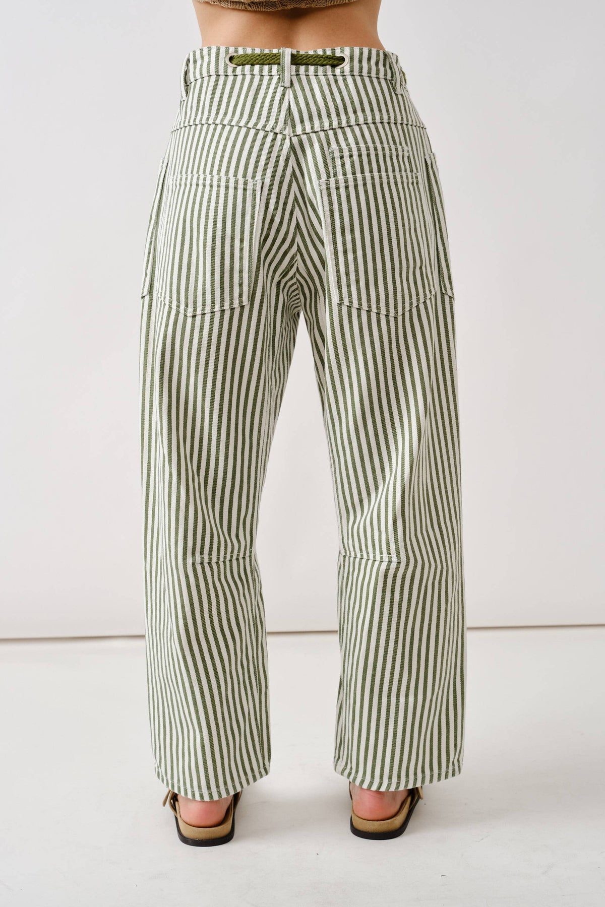Denim Barrel Jeans in Grey Wash