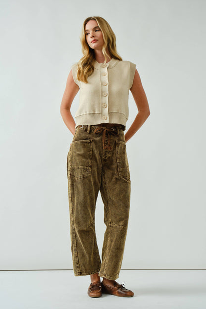 Barrel Corduroy Pants in Camel