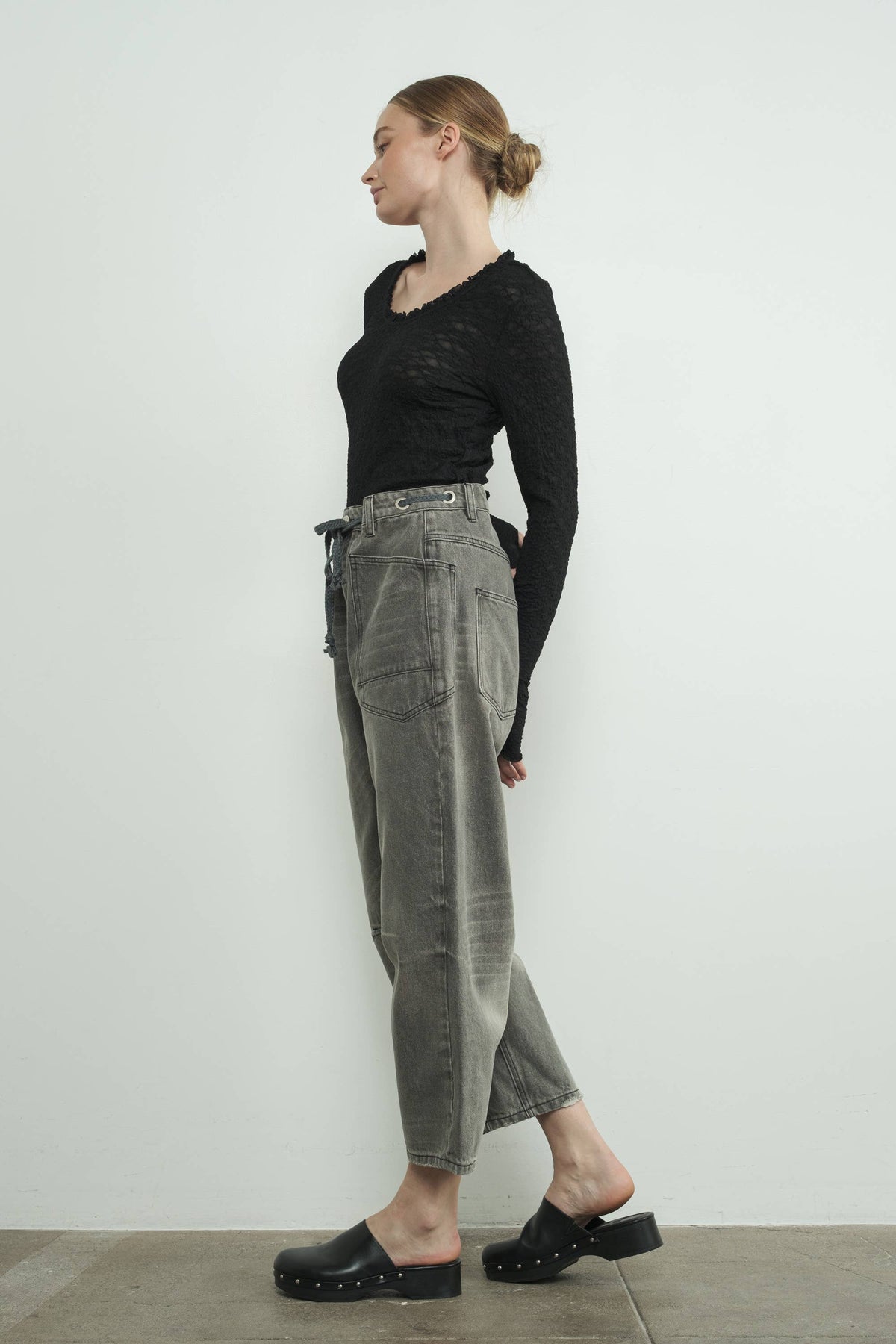 Denim Barrel Jeans in Grey Wash