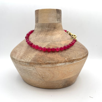 Necklace: Choker: Ruby