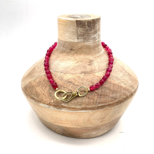 Necklace: Choker: Ruby