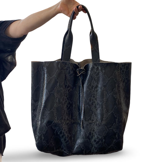 Volta Atelier Ipanema Large Tote Bag in Black and Grey Blue