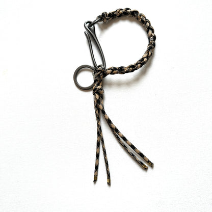Keychain: Paracord Wristlet with Large Gunmetal Fish Hook