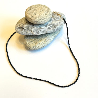Necklace: Choker: Black Spinel