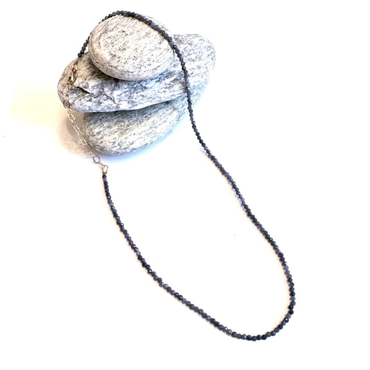 Necklace: Choker: Sapphire