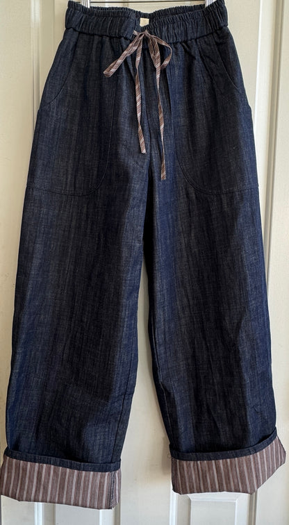 The KORNER-PARIS Nathan Pants in Denim with striped lining