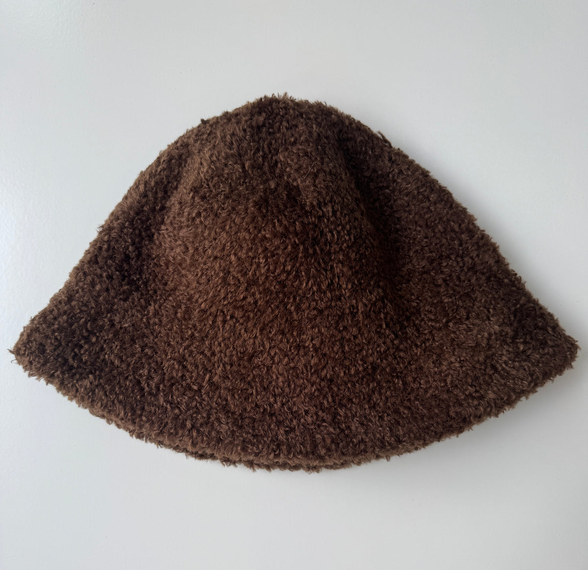 the KORNER PARIS Loma Hat in Brown