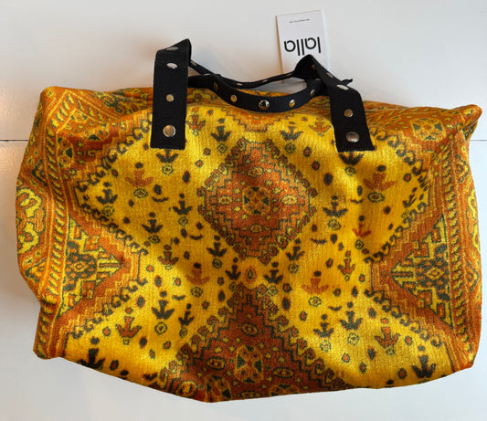 LALLA Carpet Weekender Bag in Orange