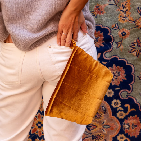 LALLA Small Velvet Pouch Gold