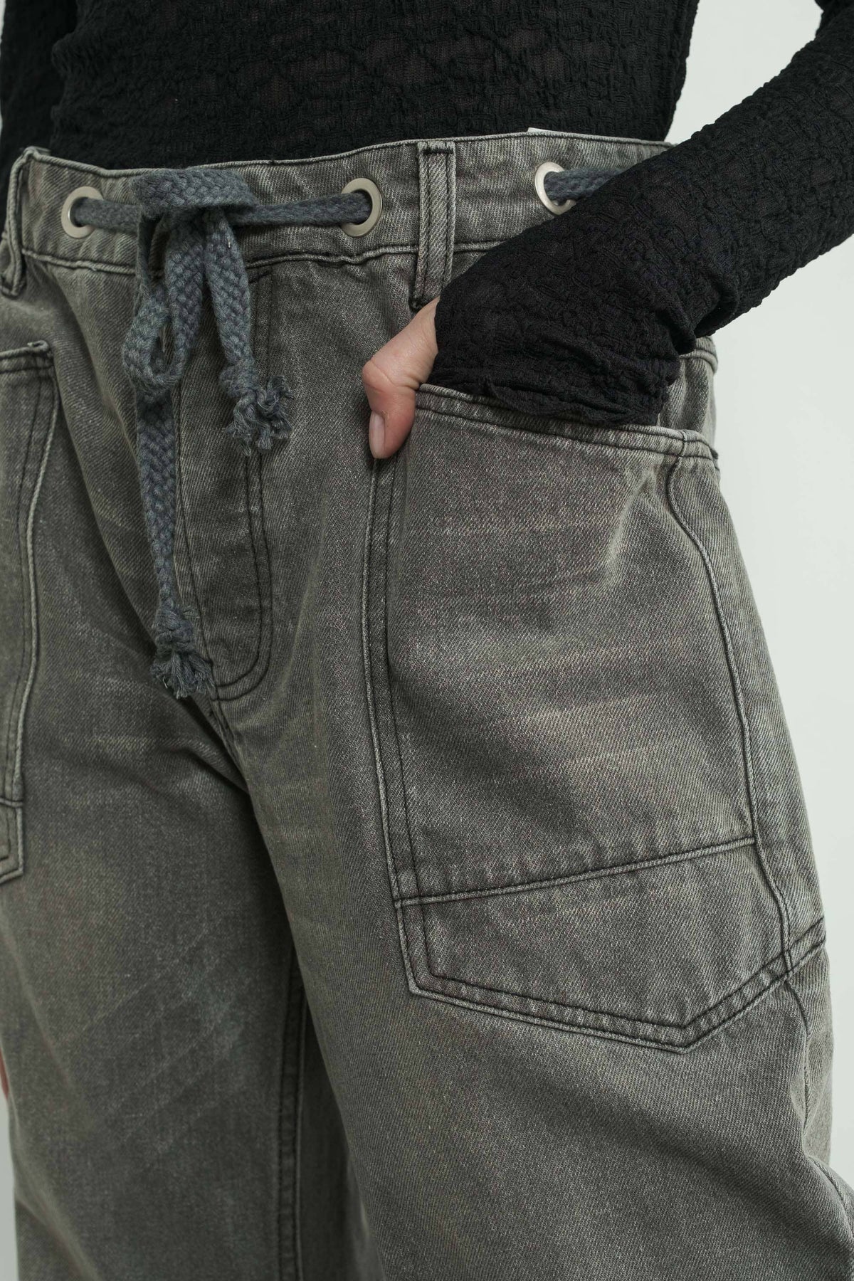 Denim Barrel Jeans in Grey Wash