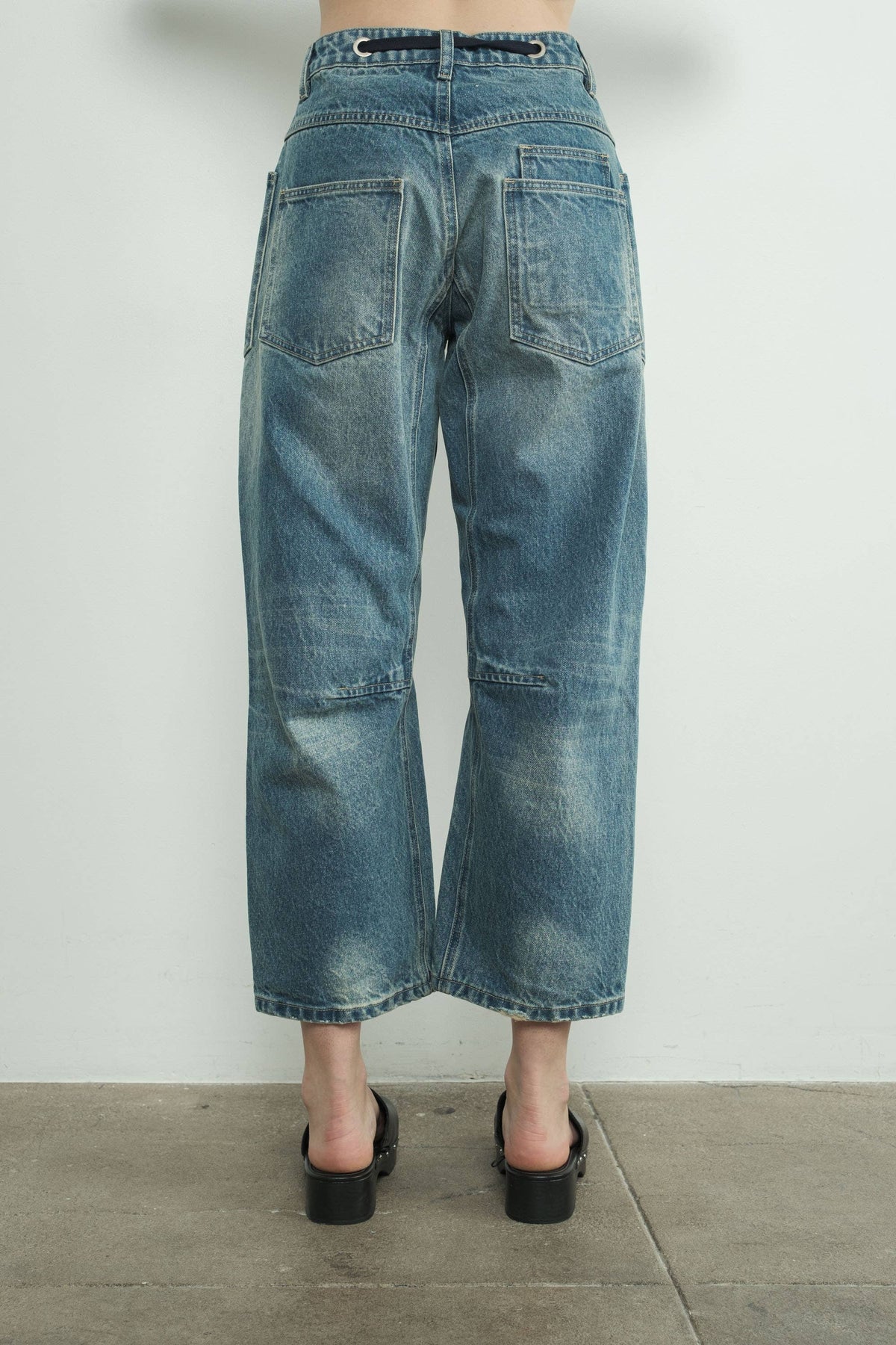 Denim Barrel Jeans in Grey Wash