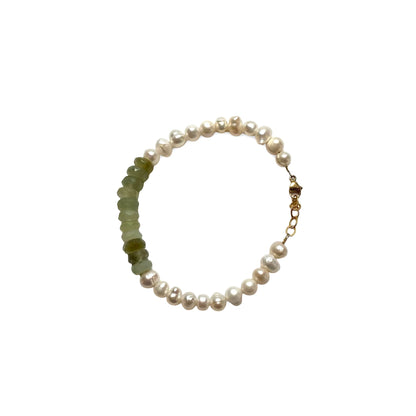 Bracelet: Gemstone Beads: Prehnite and Pearls